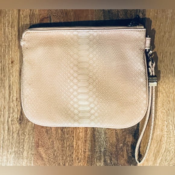 Kendra Scott python wristlet clutch Bag - Picture 4 of 5